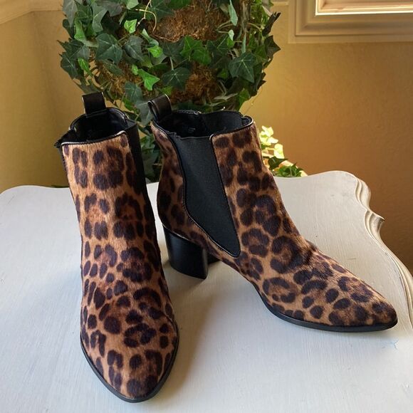 Nine West Cheetah Print Faux Fur Pull On Ankle Booties Size 7.5 - Picture 3 of 15